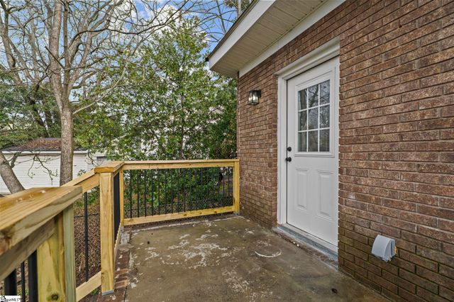 8 Lee Street, Liberty, SC 29657