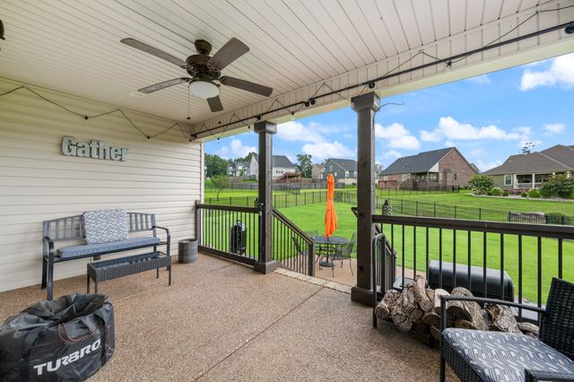 831 Manner Ln, Lebanon, TN 37087
