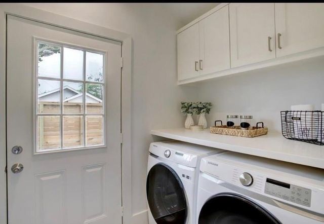 6109 N Main St, Houston, TX 77009