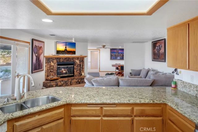 16450 Tao Road, Apple Valley, CA 92307