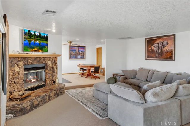 16450 Tao Road, Apple Valley, CA 92307