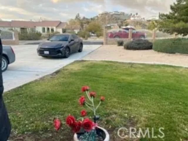 16450 Tao Road, Apple Valley, CA 92307