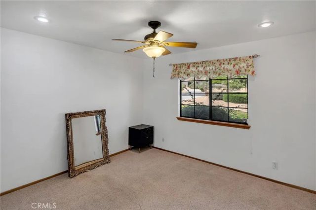 16450 Tao Road, Apple Valley, CA 92307