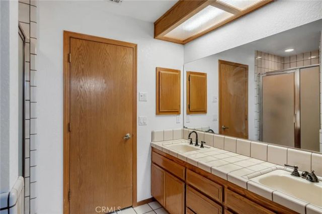 16450 Tao Road, Apple Valley, CA 92307