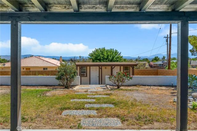 16450 Tao Road, Apple Valley, CA 92307