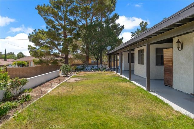 16450 Tao Road, Apple Valley, CA 92307