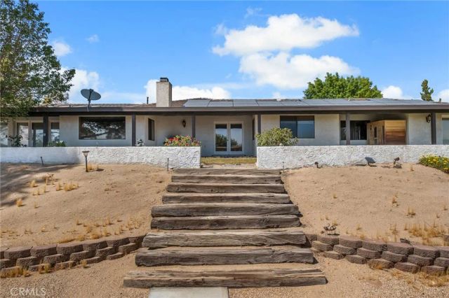 16450 Tao Road, Apple Valley, CA 92307