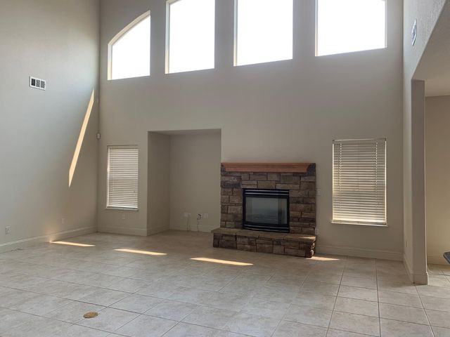 16160 Moore Rd, Lodi, CA 95242