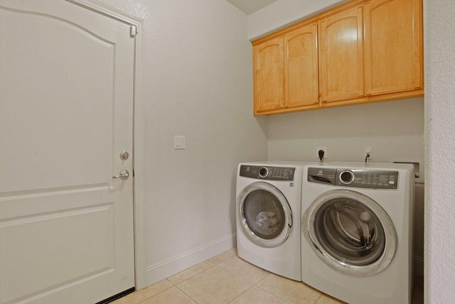 16160 Moore Rd, Lodi, CA 95242