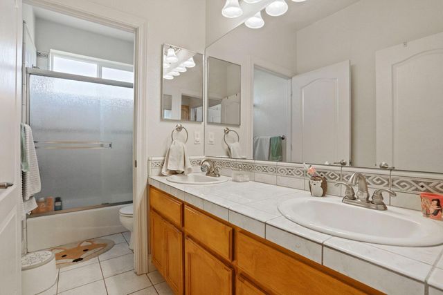 16160 Moore Rd, Lodi, CA 95242