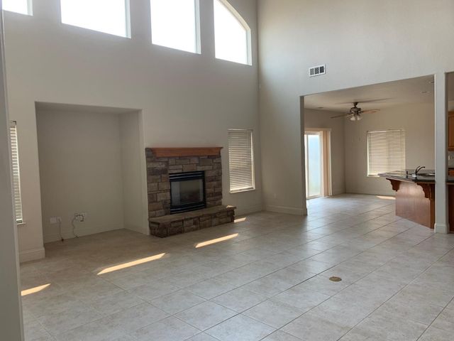 16160 Moore Rd, Lodi, CA 95242
