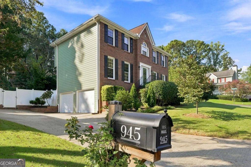 945 Meadowsong Circle, Lawrenceville, GA 30043 — photo 3
