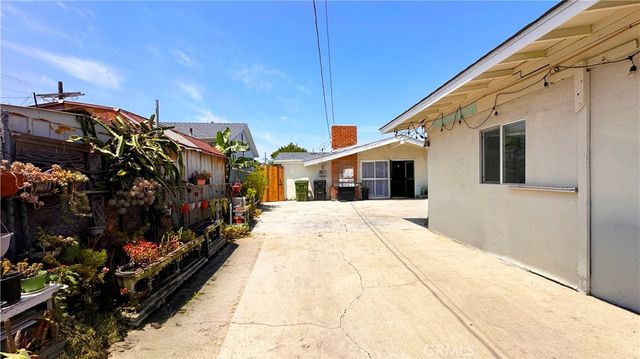320 E 81st, Los Angeles, CA 90003