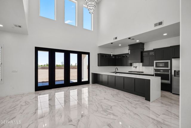 628 Basketflower Drive, Horizon City, TX 79928