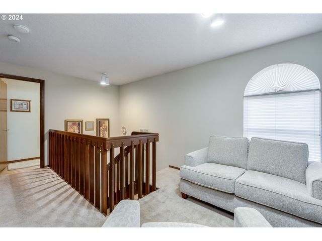 2119 Ne 158TH Ave, Portland, OR 97230