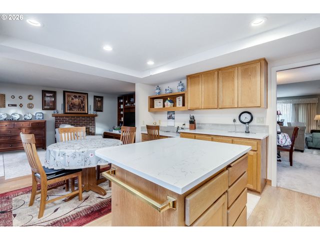 2119 Ne 158TH Ave, Portland, OR 97230