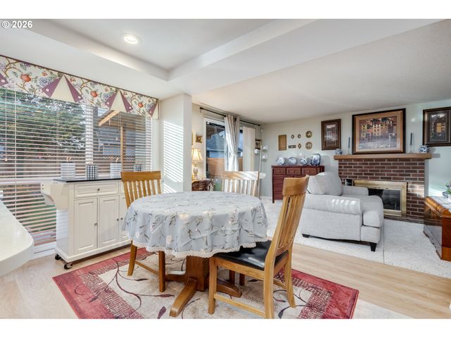 2119 Ne 158TH Ave, Portland, OR 97230