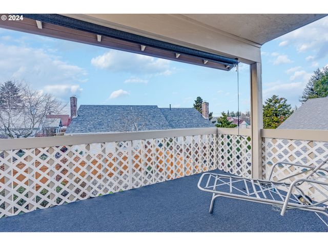 2119 Ne 158TH Ave, Portland, OR 97230