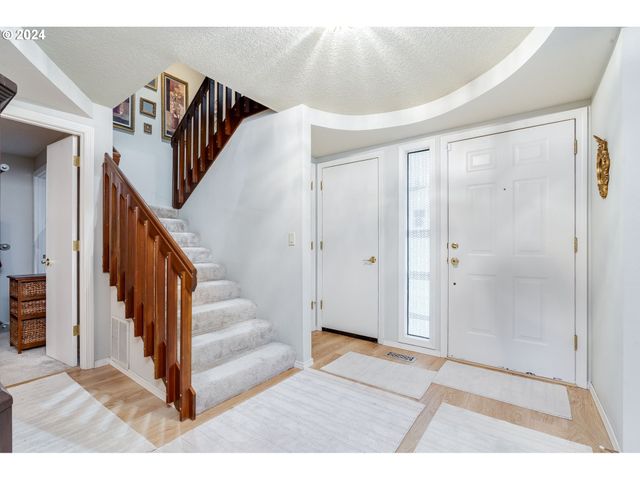 2119 Ne 158TH Ave, Portland, OR 97230
