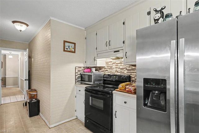 15432 Rollingwood DR, Carrollton, VA 23314