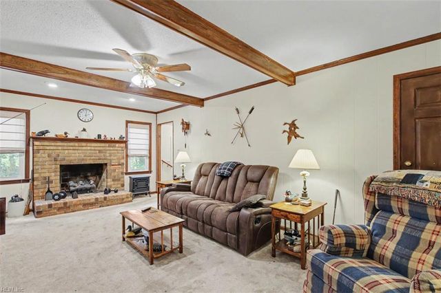 15432 Rollingwood DR, Carrollton, VA 23314