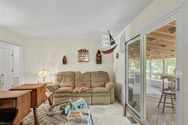 15432 Rollingwood DR, Carrollton, VA 23314