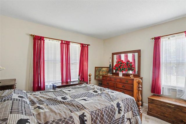 15432 Rollingwood DR, Carrollton, VA 23314