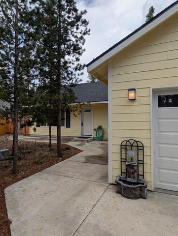 17316 Golden Eye Drive, Bend, OR 97707