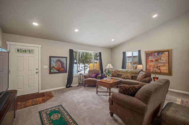 17316 Golden Eye Drive, Bend, OR 97707