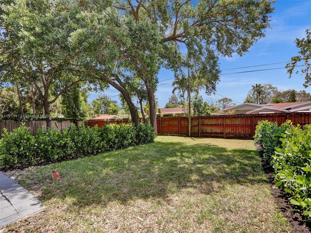 950 SW 29th St, Fort Lauderdale, FL 33315