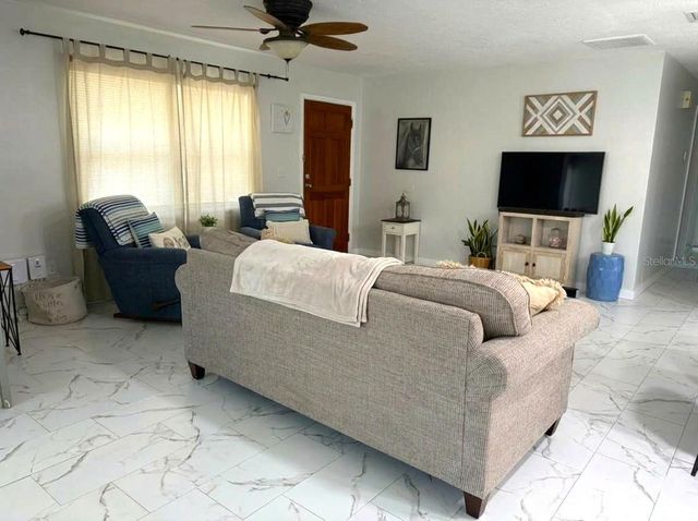 6140 NE 18TH AVENUE, Ocala, FL 34479