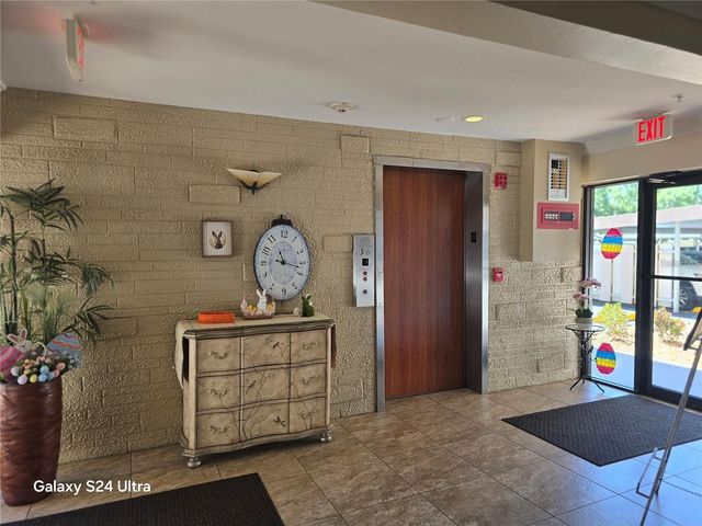 8186 TERRACE GARDEN DRIVE N 109, St Petersburg, FL 33709