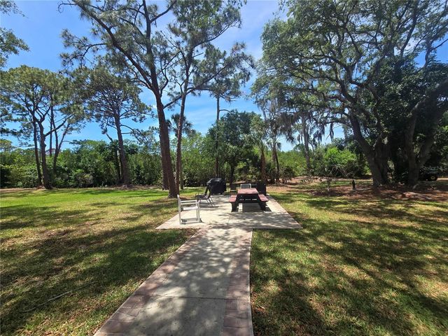 8186 TERRACE GARDEN DRIVE N 109, St Petersburg, FL 33709