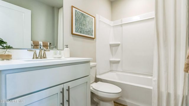 29 Baybreeze Drive, Waretown, NJ 08758