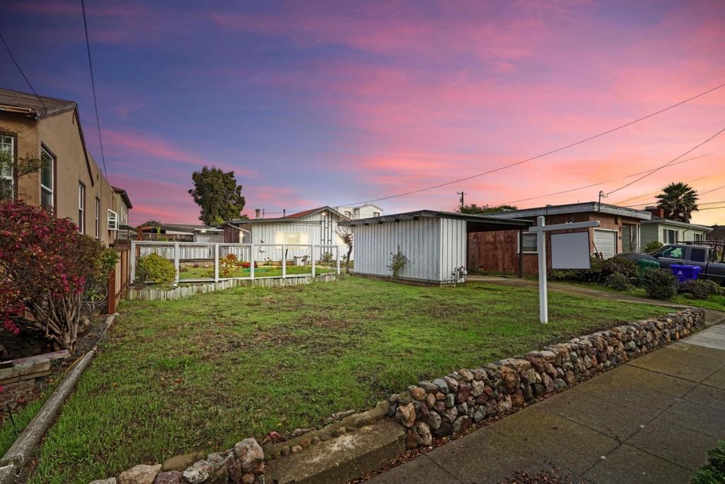 3315 Esmond Avenue, Richmond, CA 94805