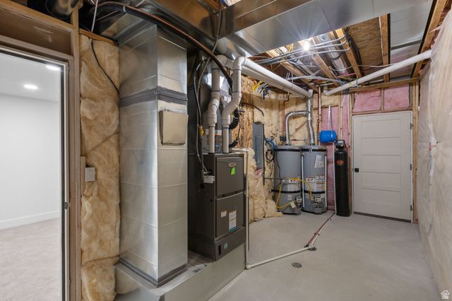 692 E MOUNTAIN RD., North Ogden, UT 84414