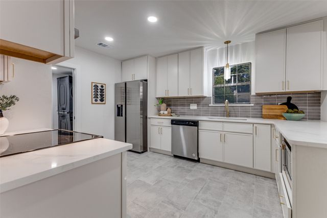 5848 Kenwood Avenue, Dallas, TX 75206