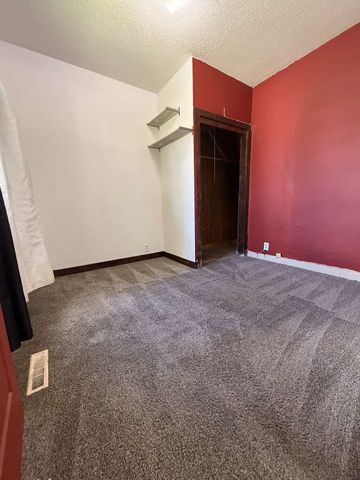 701 Woodbury Station, Marshalltown, IA 50158