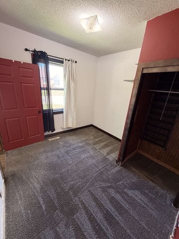 701 Woodbury Station, Marshalltown, IA 50158