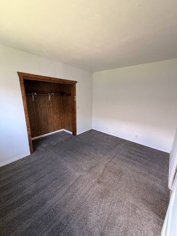 701 Woodbury Station, Marshalltown, IA 50158