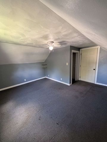 701 Woodbury Station, Marshalltown, IA 50158