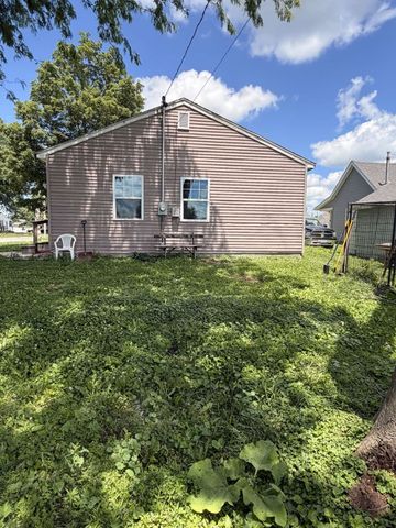 701 Woodbury Station, Marshalltown, IA 50158