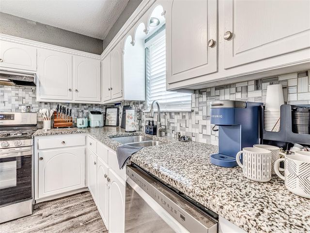 10005 Waverly Avenue, Oklahoma City, OK 73120