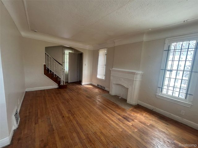 13067 Wade Street, Detroit, MI 48213