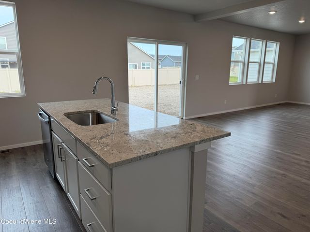 4563 E Rare Fox Ave, Post Falls, ID 83854