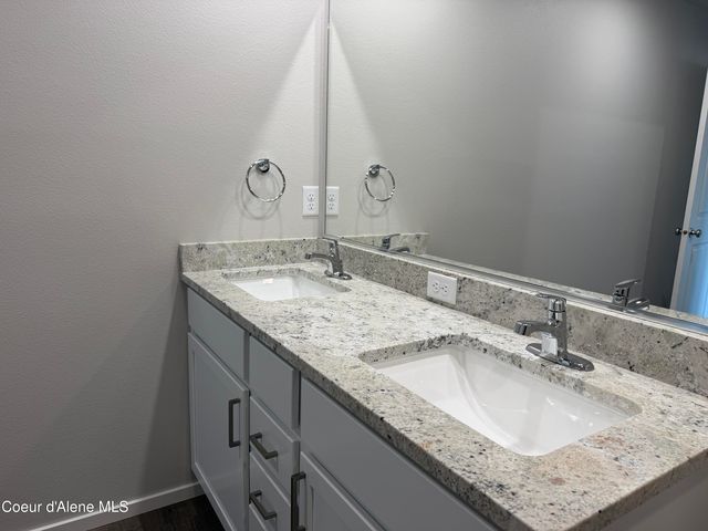 4563 E Rare Fox Ave, Post Falls, ID 83854