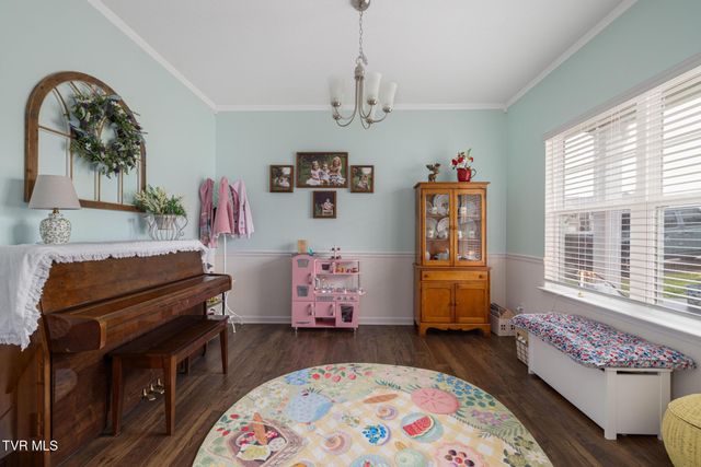 498 Brinkleys Way, Johnson City, TN 37615
