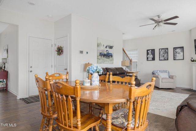 498 Brinkleys Way, Johnson City, TN 37615
