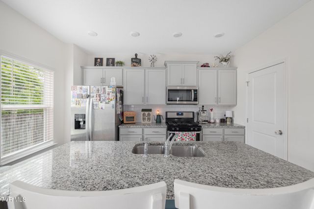 498 Brinkleys Way, Johnson City, TN 37615