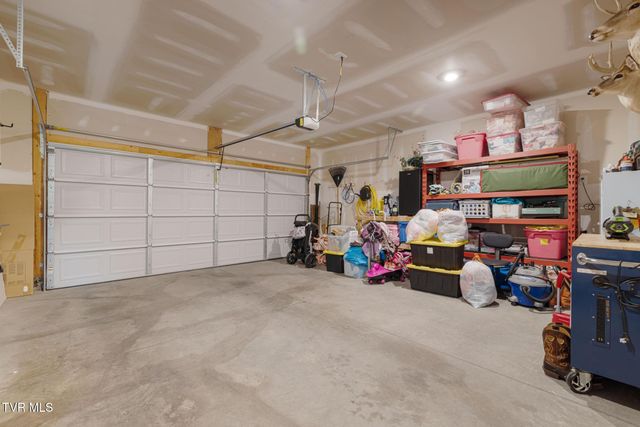498 Brinkleys Way, Johnson City, TN 37615